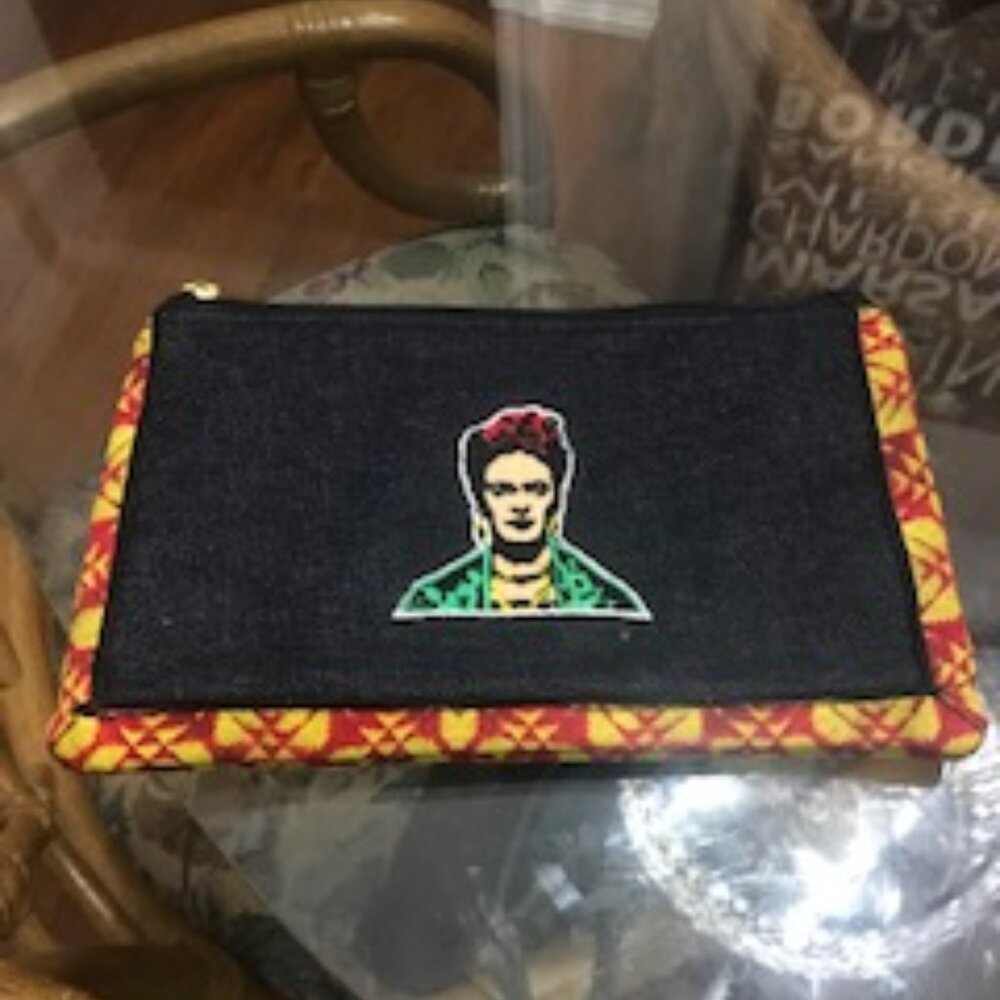 Oaxakenas Pouch (Mexico)